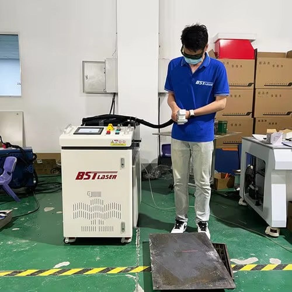1KW 2KW 3KW 산업용 제거 레이저 세척기, 철  - Industrial Laser Rust Removal Machine Price 리뷰 및 가격